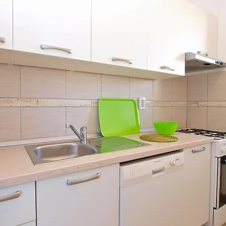Apartman Dragan 1077 *