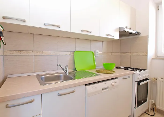 아파트 Dragan 1077 *