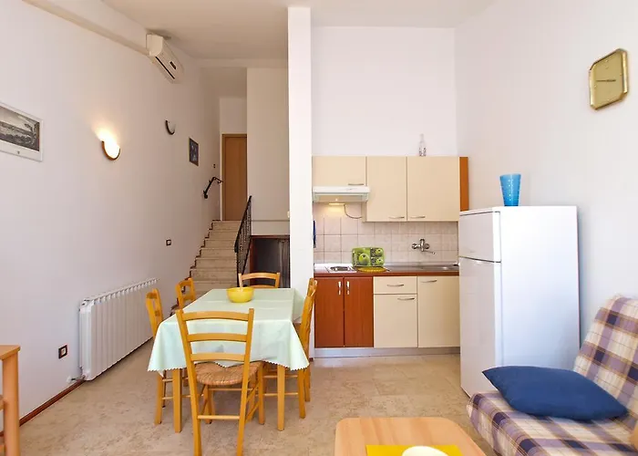 아파트 Dragan 1077 반졸레