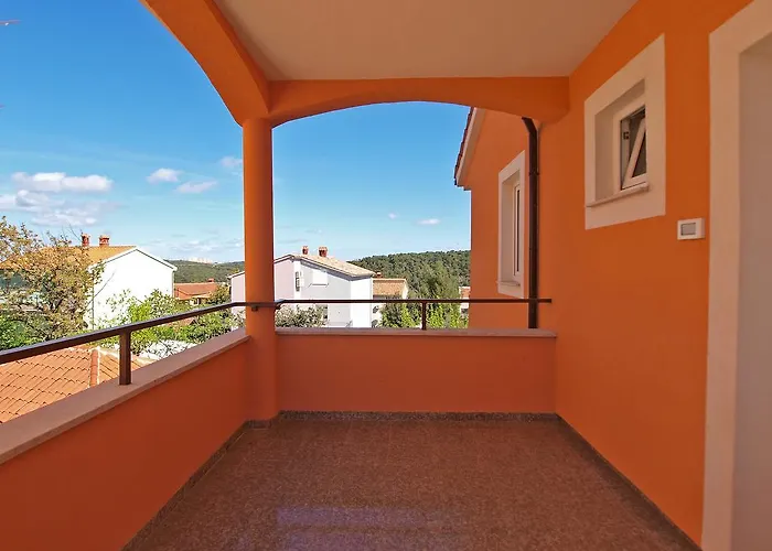 Dragan 1077 아파트 반졸레