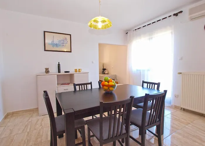 아파트 Dragan 1077 반졸레