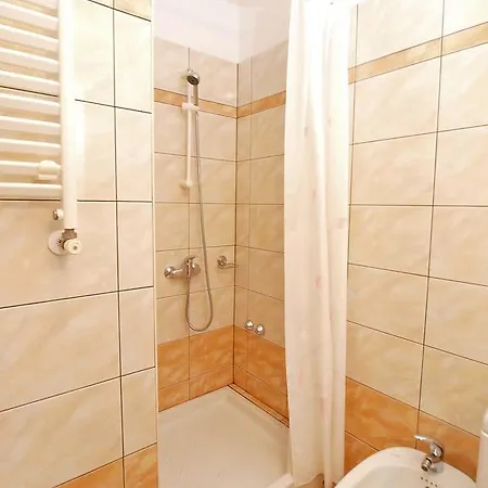 Dragan 1077 Apartamento