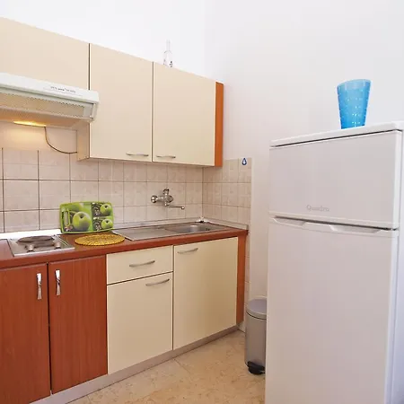 Dragan 1077 * Banjole